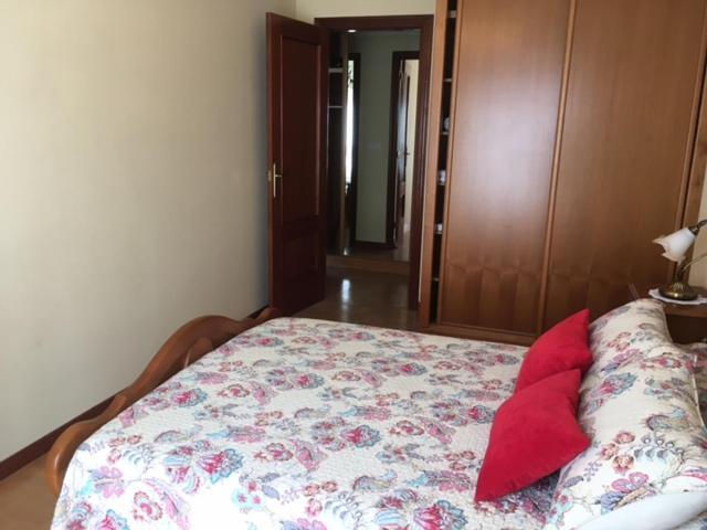 Apartamento Delia Onís Esterno foto